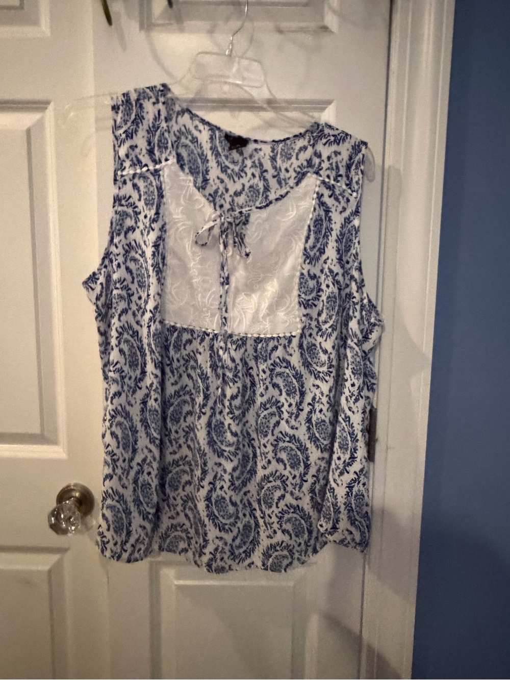 New Directions Blue Paisley Lace-Back Sleeveless Camisole